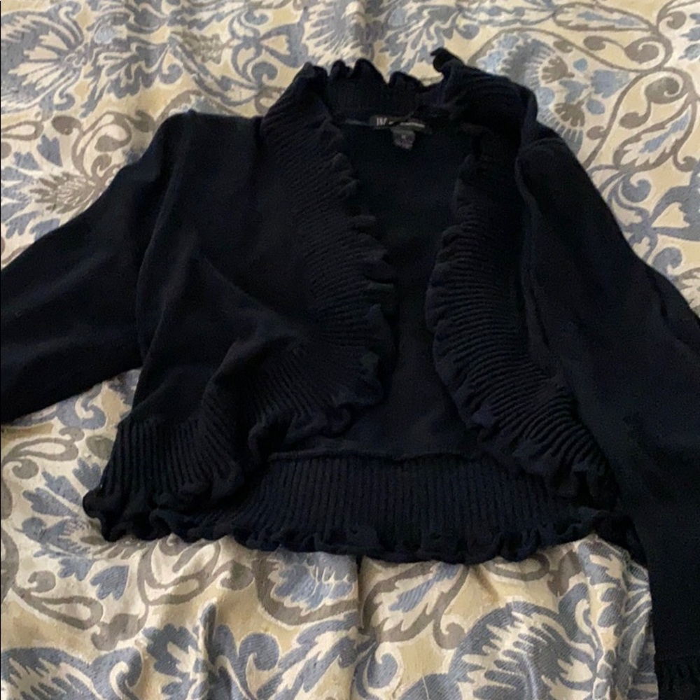 Super cute black crop cardigan!